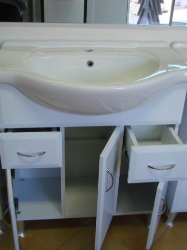 Komplett bútor, Tboss Classic 75 balos felsőszekrénnyel