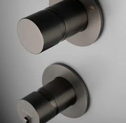 Falba süllyesztett csaptelep, Deante Silia zuhanyszett fejzuhannyal, titanium NQS_D9XK